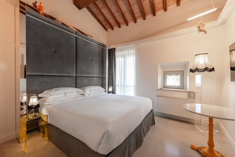 Bedroom 4, Palazzo Sbaraglini, Perugia