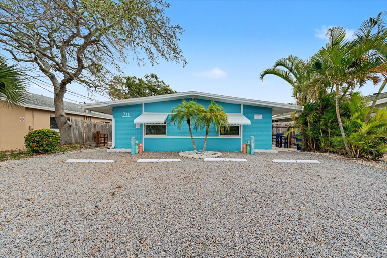 Room 5, Waterway Vista Suite Pet Friendly Boat Dock, Pinellas