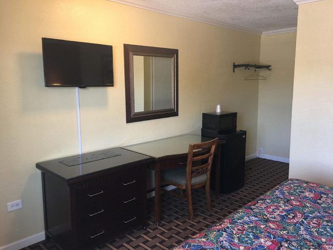 Others 5, Kings Rest Motel, Kings