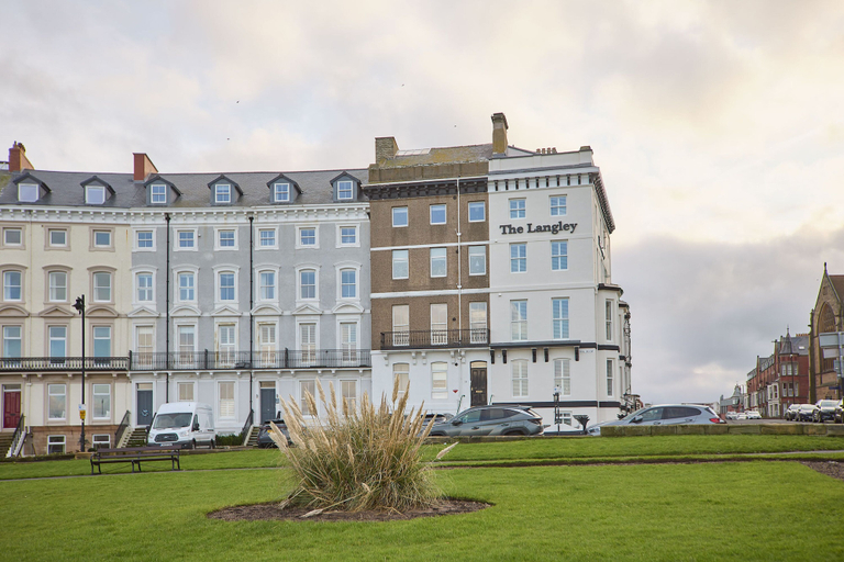 Room 3, Host Stay The Langley Hotel Apartment 12, North Yorkshire
