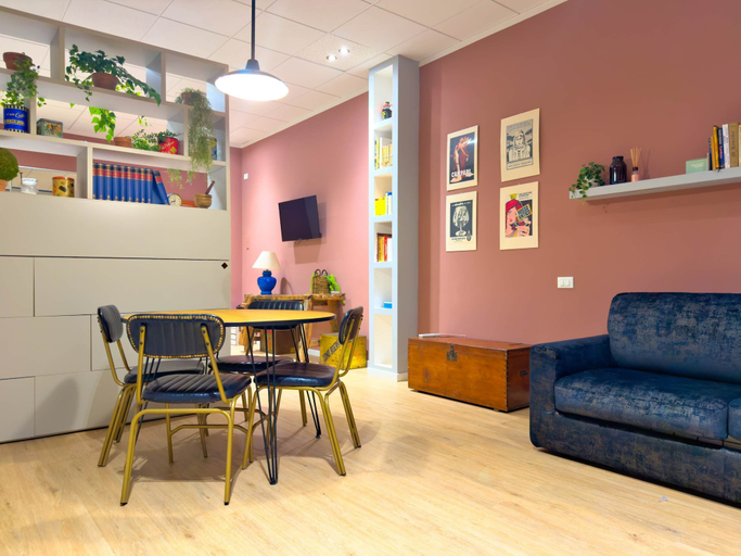 Room 2, Loft Enrico Modern City pad in Historic Bologna, Bologna