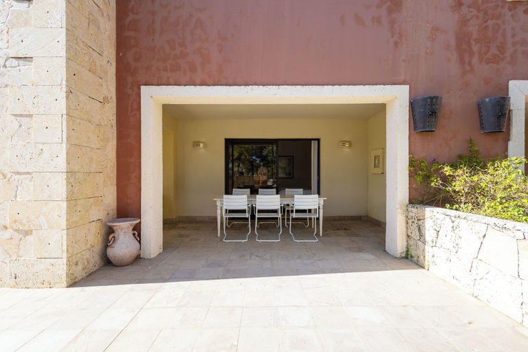 Outdoor dining 4, Secluded Luxury Retreat in Cap Cana, Salvaleon de Higuey
