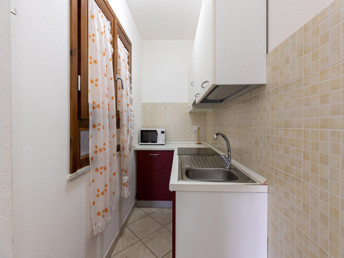 Private kitchen 4, Apartment With air Conditioning and sea Views, Sassari