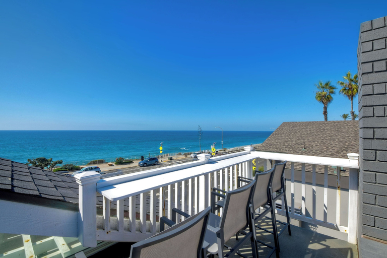 Interior 5, 3636 Carlsbad Blvd - Entire Home, San Diego