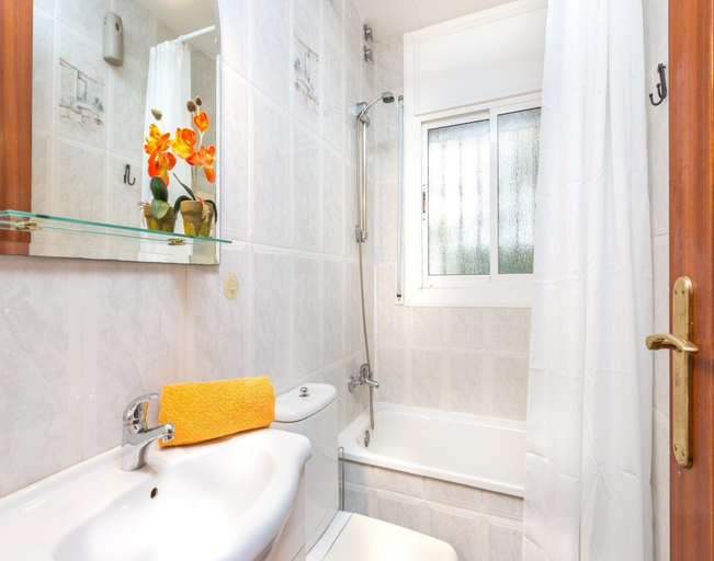 Bathroom 4, Sea and Mountain View Villa With Pool, Girona