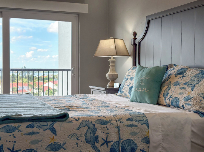 Room 1, Oceanfront 1BR Condo Balcony Heated Pool Beach, Volusia