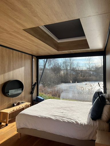 Bedroom 4, Bleu Minuit - La Rive Etoilée, Ain