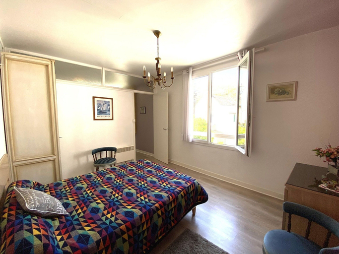Room 3, Apartment in Arromanches Near Sandy Beach, Calvados