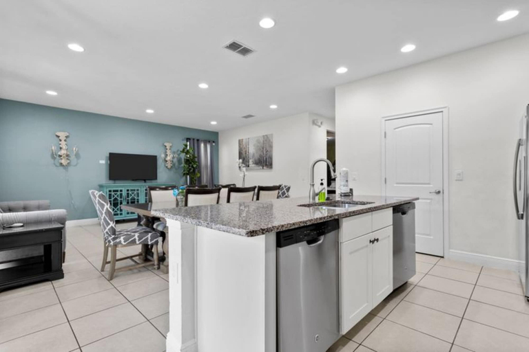 Interior 4, 320-6-pc-pet Friendly 6 Bedroom Home With Game Room, Osceola