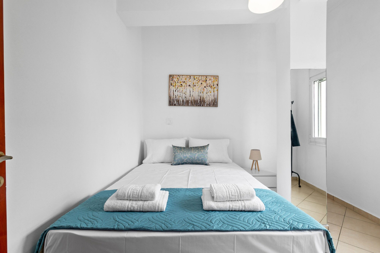 Room 3, Marika's Apartment in Chania, Crete