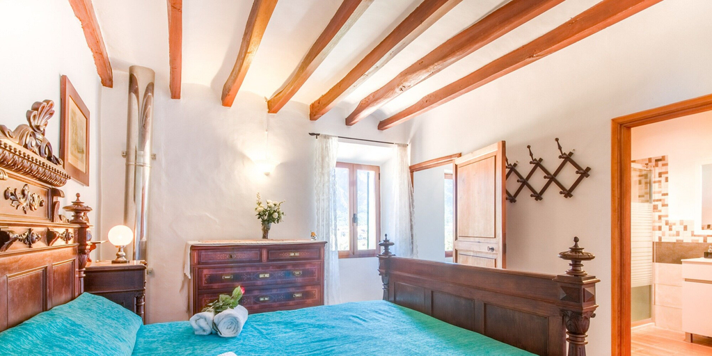 Room 3, Country House in Soller With Saltwater Pool, Baleares