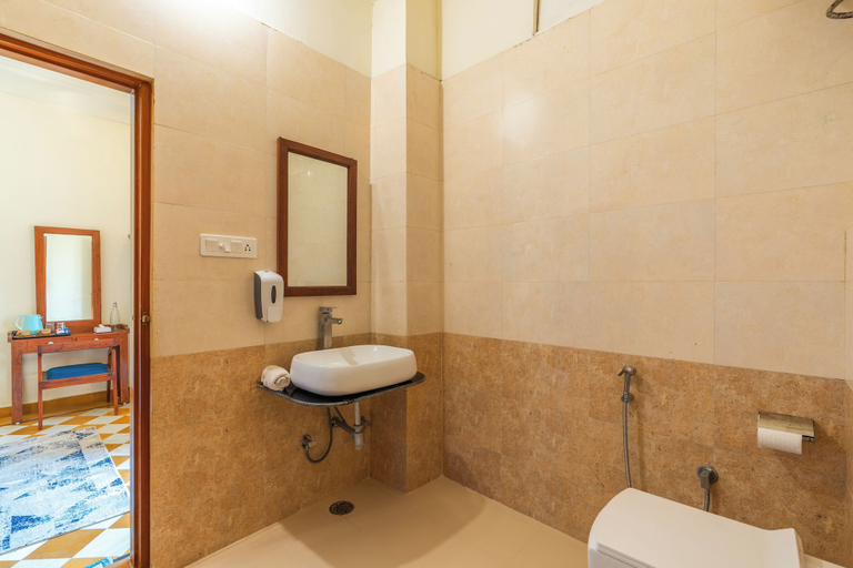 Bathroom 3, Banana Hostel, Ajmer