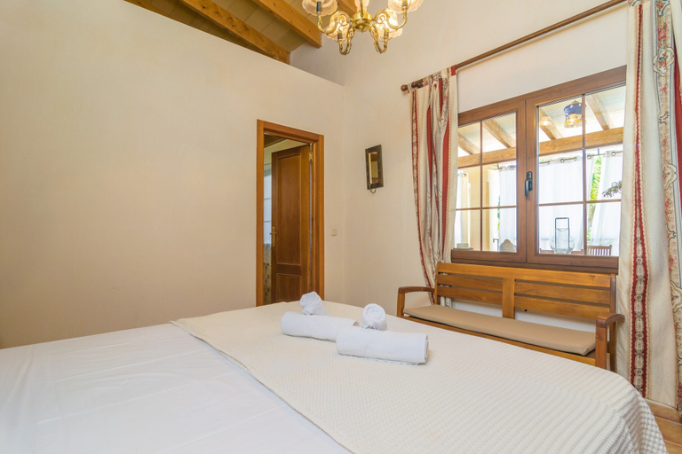 Room 2, - House In, Baleares