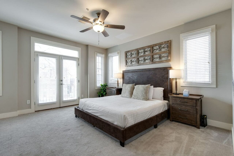 Interior 2, Dolly Would - Near Music Row King Beds, Davidson