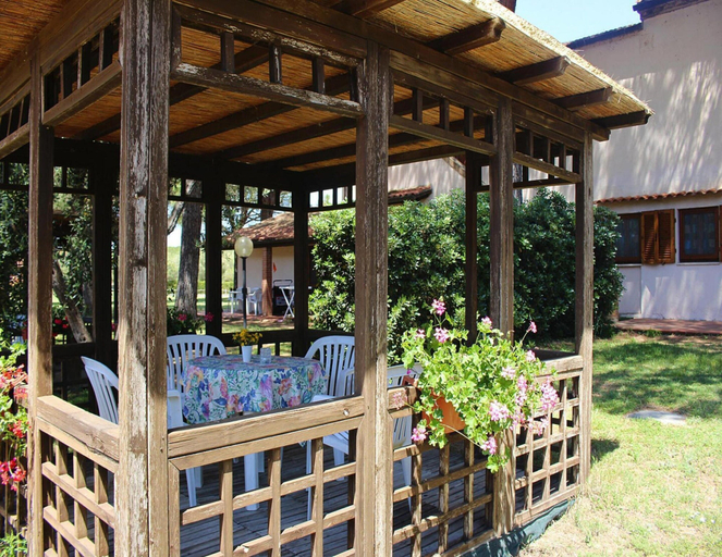 Balcony 4, Bungalow by Marina di Grosseto Beach, Grosseto