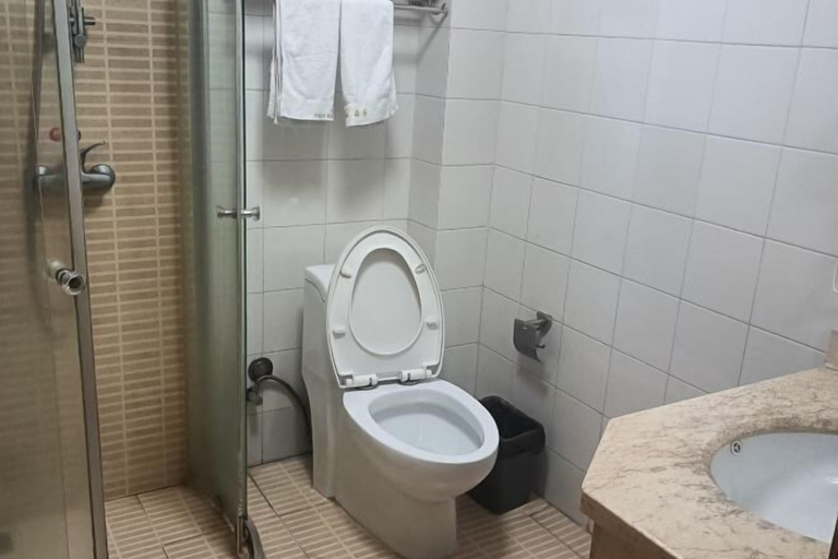 Bathroom, Yushan Chunhui Express Hotel, Shangrao