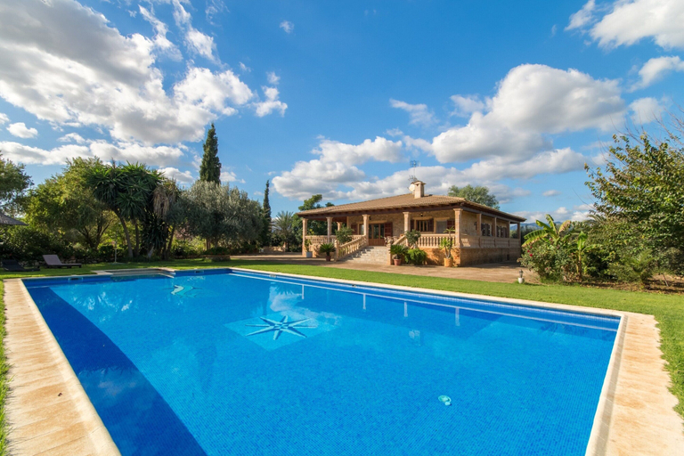 Pool 4, Ca'n Berguins With Pool & Mountain Views, Baleares