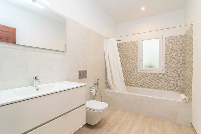 Bathroom 5, Cala Llonga - Villa With Private Pool In Cala D'or, Baleares