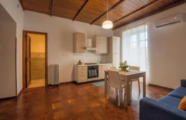 Others 4, SAMPOLO70 APARTMENTS, Palermo