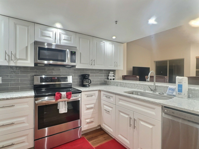Interior 2, Bayside Pointe 2 - 1239, Sarasota