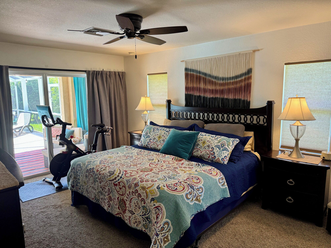 Interior 4, Villa Coral Cottage, Lee