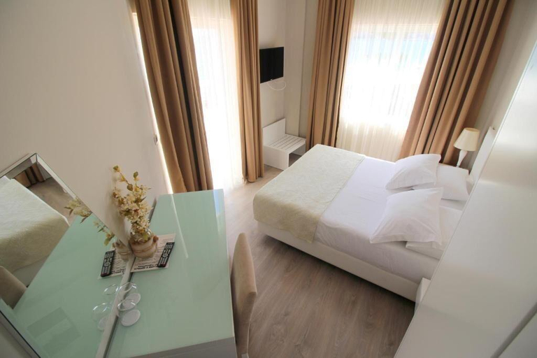 Bedroom 3, Hotel Sejko, Sarandës