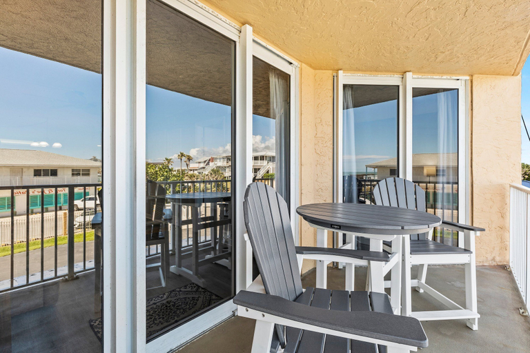Interior 4, Oceania Beach Club 207, Volusia