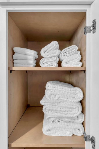 Room 3, Cozy Suite Full Amenitie s pet Friendly, Hillsborough