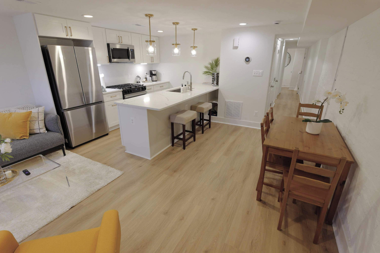 Interior 5, Parkside Living - Steps From Lincoln and Stanton Park!, Washington D.C.