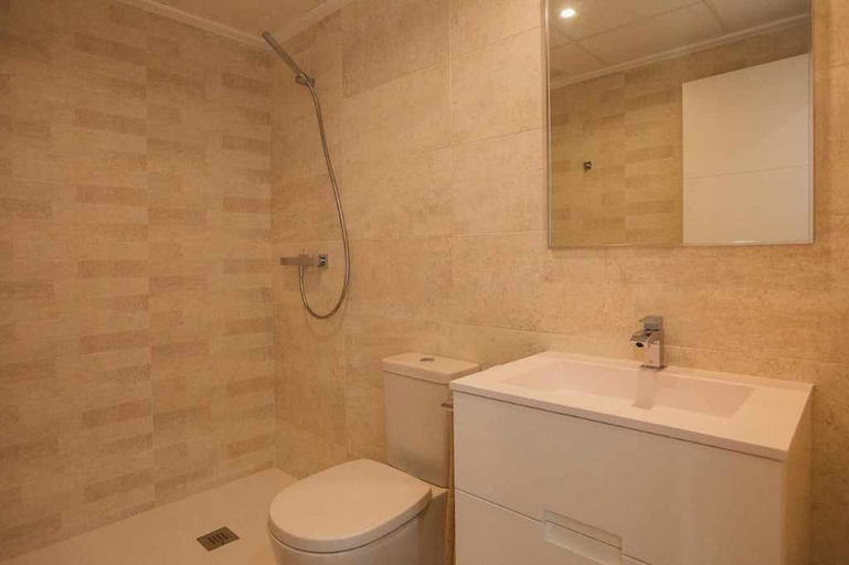 Bathroom 5, Apartment in Torremendo for 4 Guests, Alicante