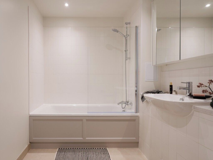 Room 4, Shore Serenity in Edinburgh, Edinburgh