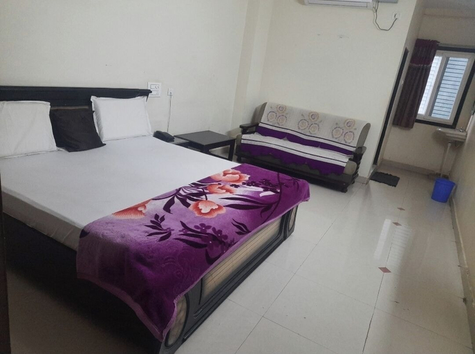 Room 2, NICHALA GRAND LODGE, Guntur