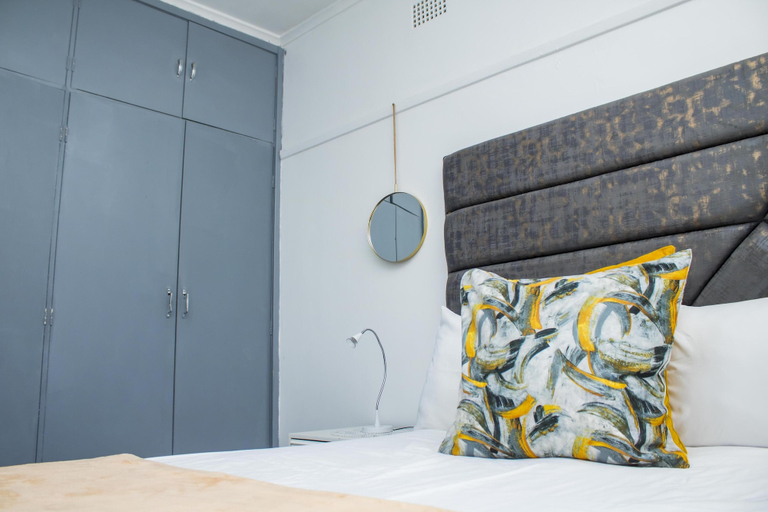 Room 5, Centrally Located 1 Bedroom Apartment - 2365, Harare