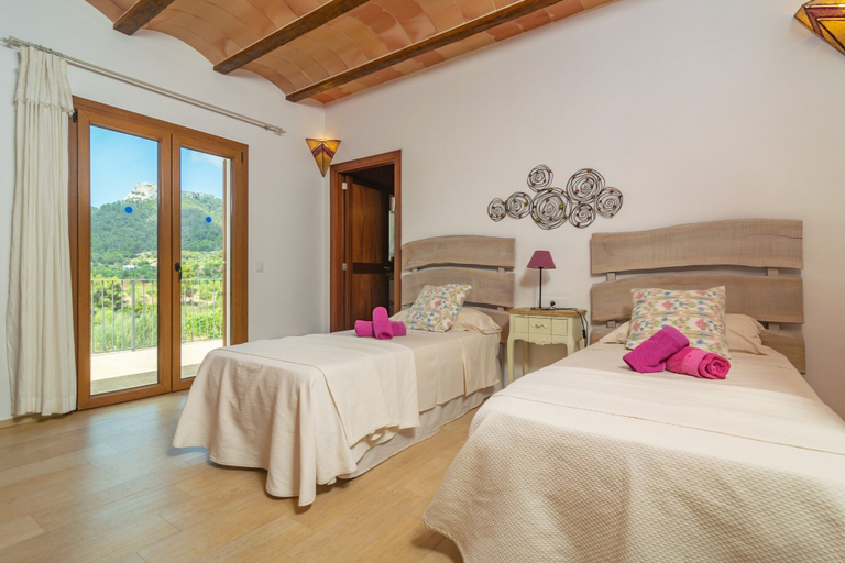 Room 3, S'albarcoquer - Villa With Private Pool In S'horta, Baleares