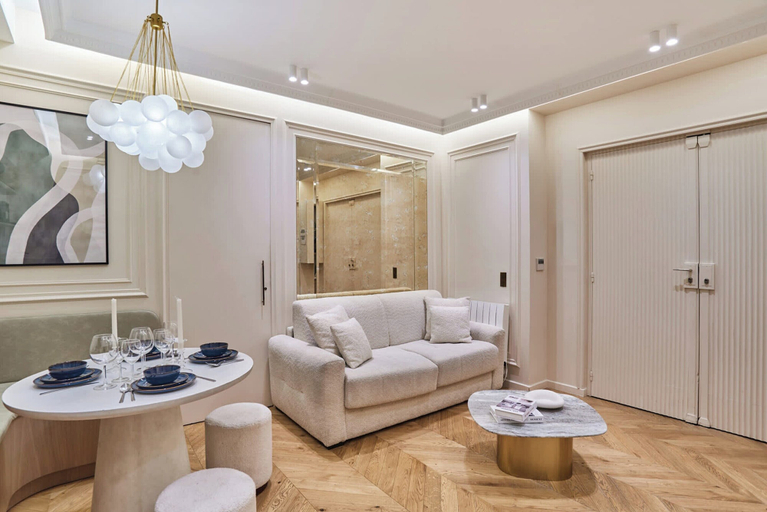 Interior 2, Suite Air-conditioned Opera-louvre-2 Bedrooms, Paris