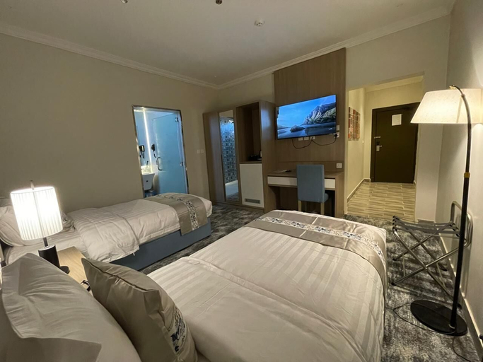 Bedroom 2, ROZESHARK