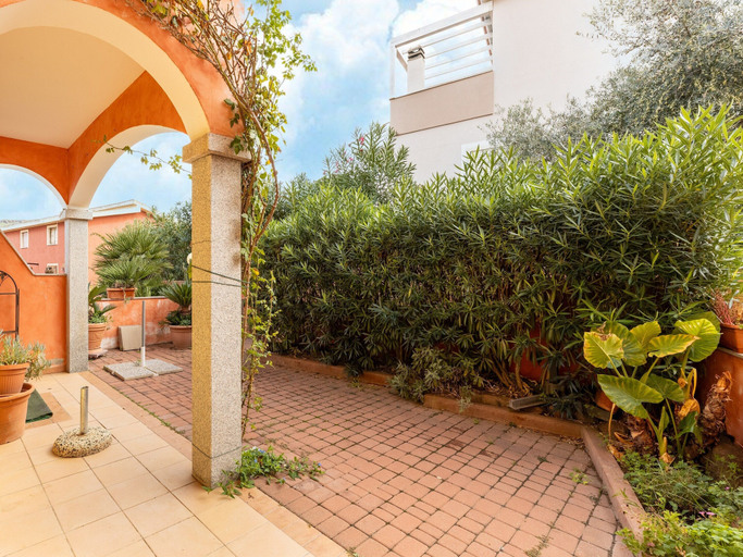 Balcony 4, Apt con Giardino, a 300-metre-tall Mare, Sassari