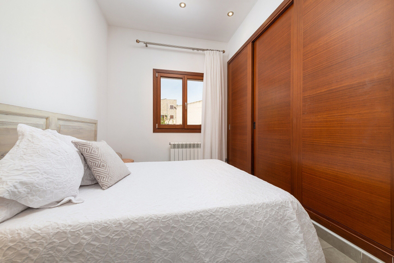 Room 3, Can Vicens - Villa With Private Pool, Baleares