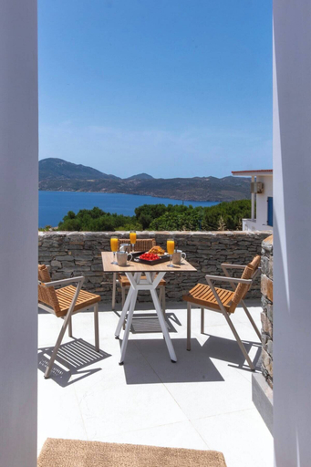 Room 4, Stema Suite 1, South Aegean