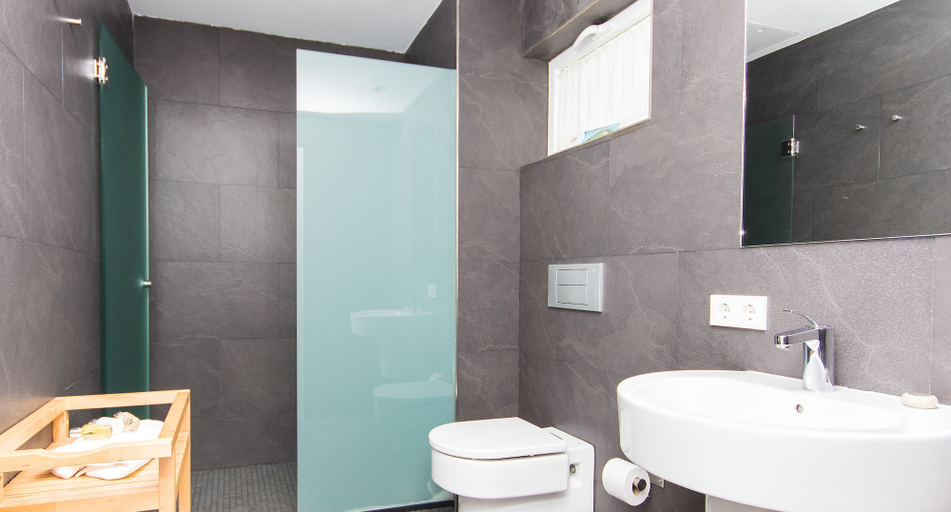 Bathroom 4, Ereza Hoopoe Villas, Las Palmas