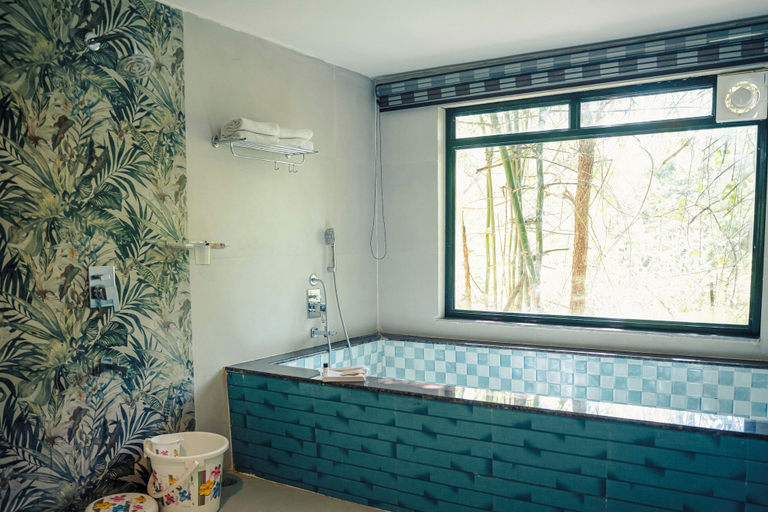 Bathroom 3, Wilderness camp Resort Pench, Seoni