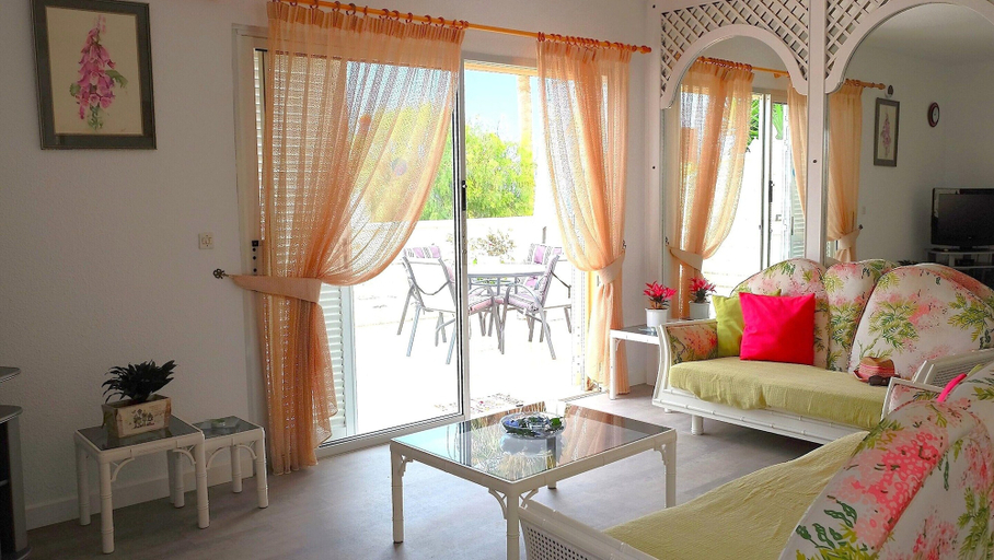 Living room 4, Villa in Callao Salvaje With Ocean Views, Santa Cruz de Tenerife