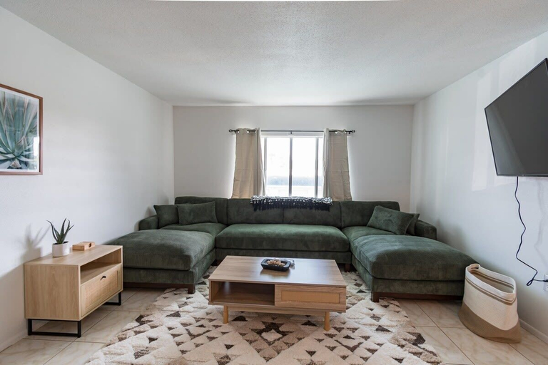 Interior 2, Fillmore Unit 10, Brevard