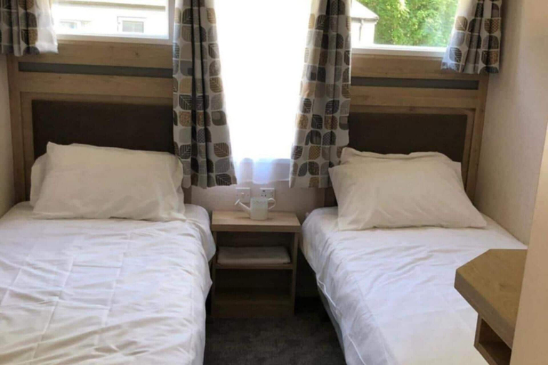 Room 2, Hoburne Devon Bay Woodland Glade 5, Torbay