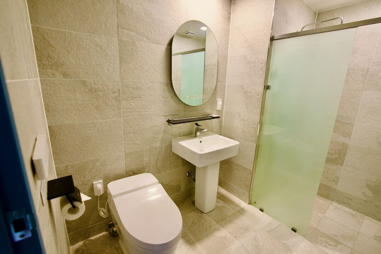 Bathroom 3, HEMIRION POOL VILLA&RESORT, Yeosu