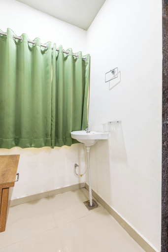 Bathroom 4, Hotel Radhe, Panch Mahals