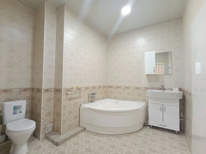 Bathroom 5, Art Home Hotel, Tashkent City