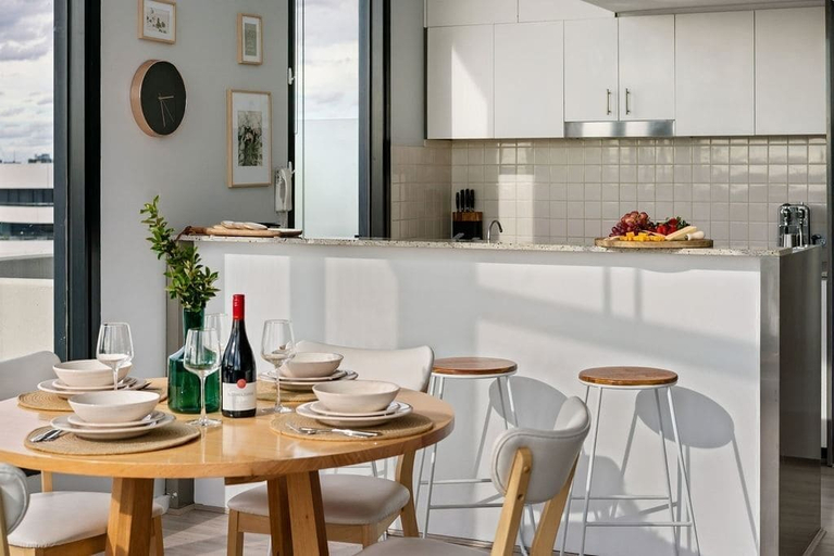 Room 5, City Meets The Sea Melbourne Penthouse, Melbourne
