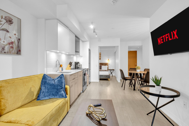Living area 3, The Dundas Suites, Toronto