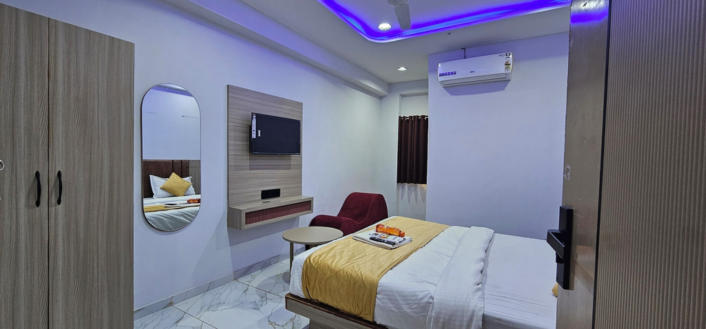 Room 5, Hotel Heritage, Ahmadabad